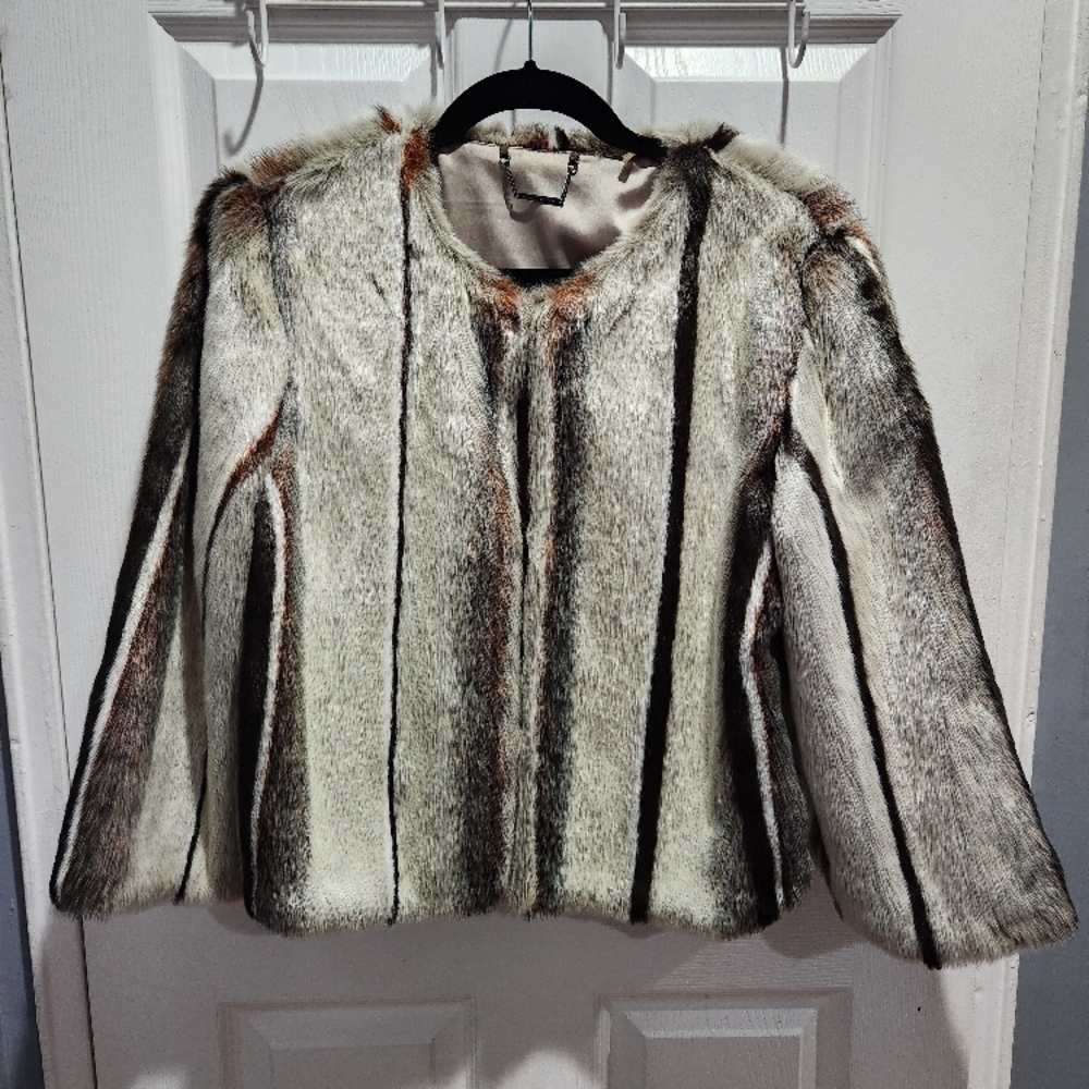 Elegant Faux Fur Striped Jacket